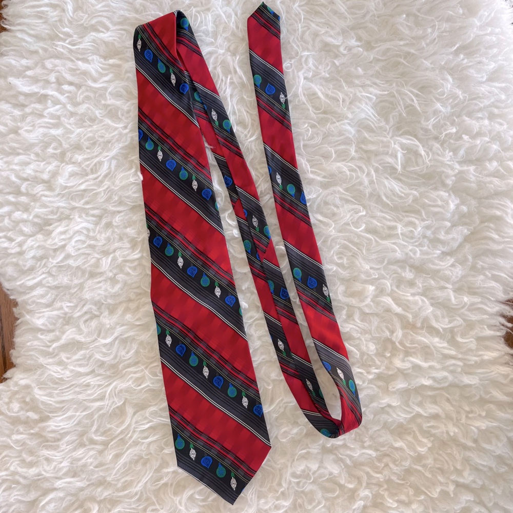Hallmark Christmas Holiday Ornament Silk Necktie Tie Red